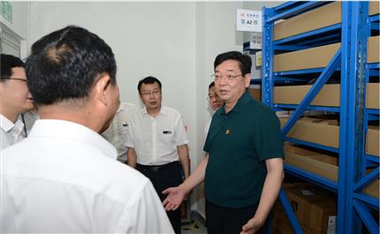 河南航投黨委書記、董事長張明超 深入中原龍浩開展“不忘初心、牢記使命”主題教育調(diào)研